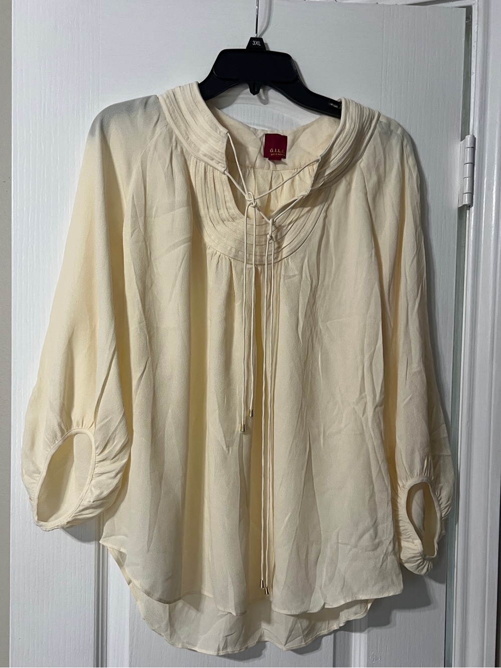 G.I.L.I. Women's Cream Pintuck Tie-Neck Blouse
